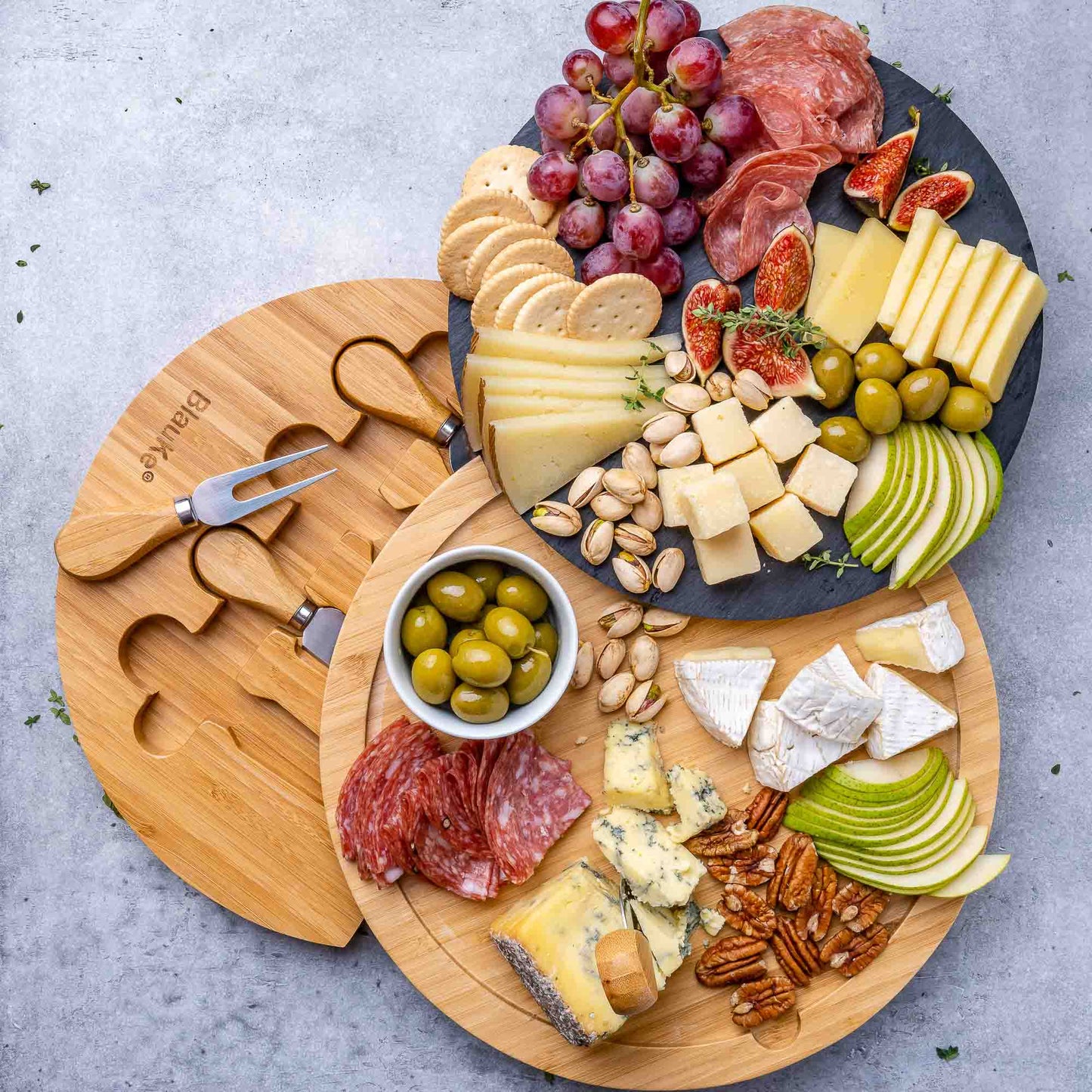 Round Bamboo Cheese Board & Knife Set